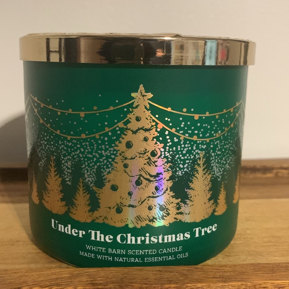 Bath & Body Works Under The Christmas Tree 3-Wick Candle